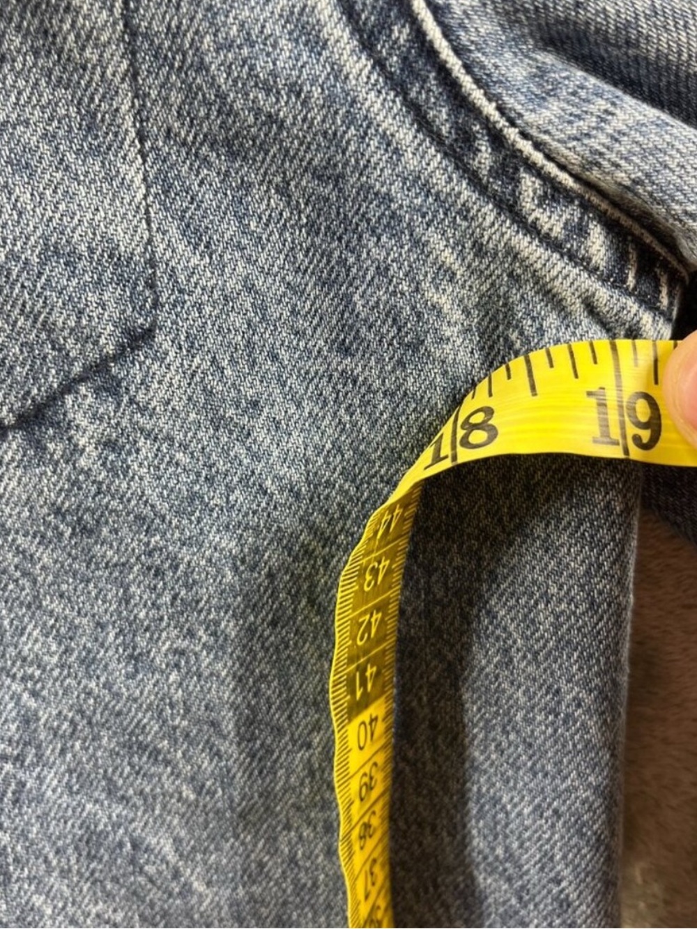 Denim Jacket Size Large - Picture 5 of 8